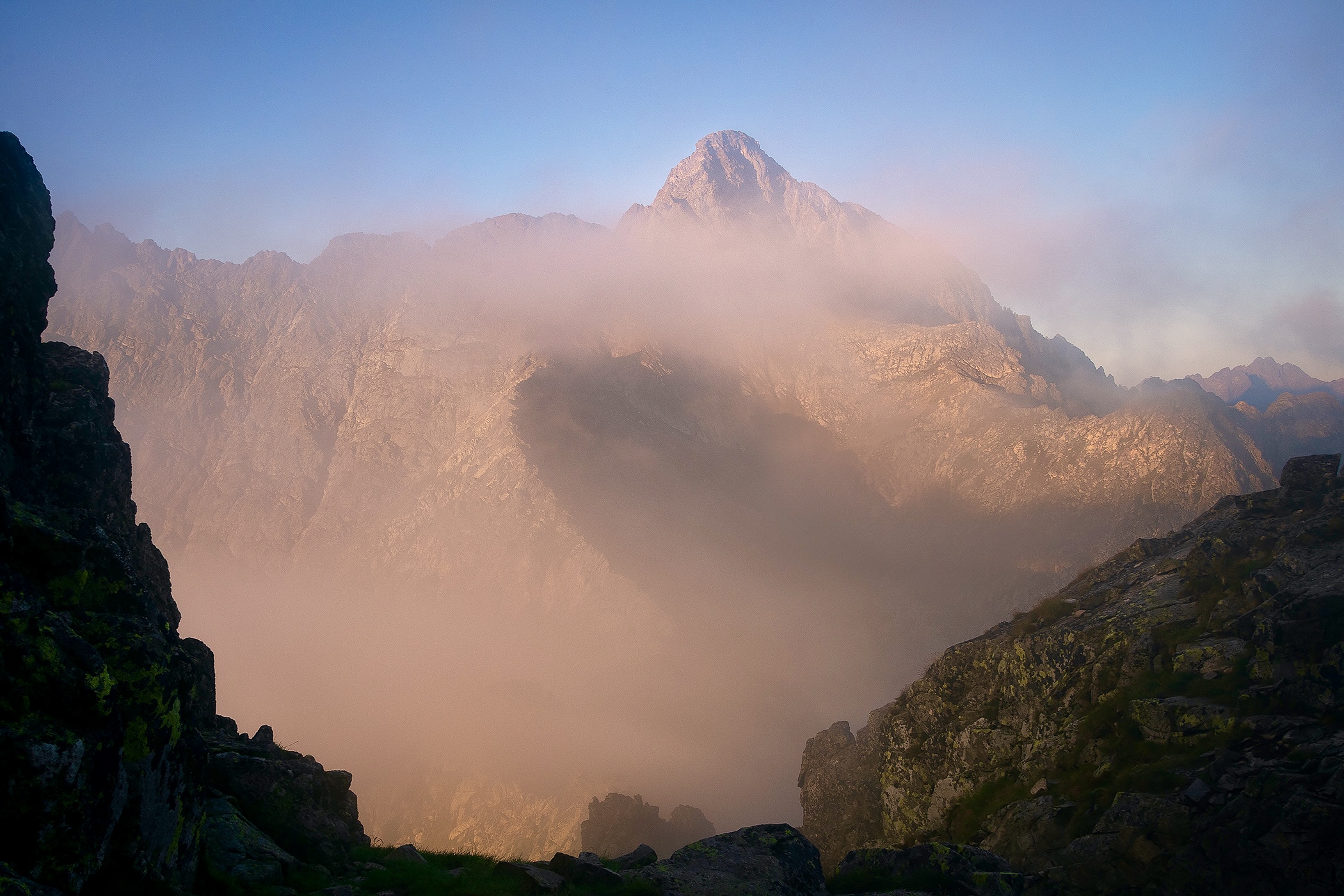 Kolový Peak in Clouds